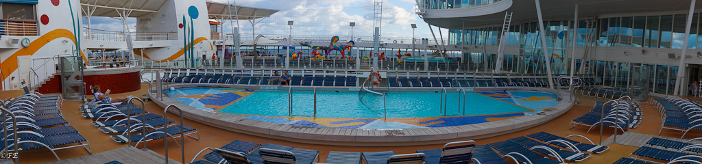 Allure of the Seas Sports pool