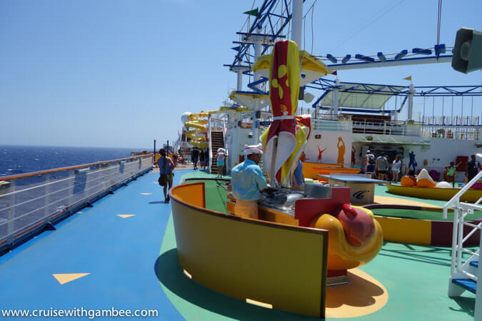 Carnival breeze food hot dogs